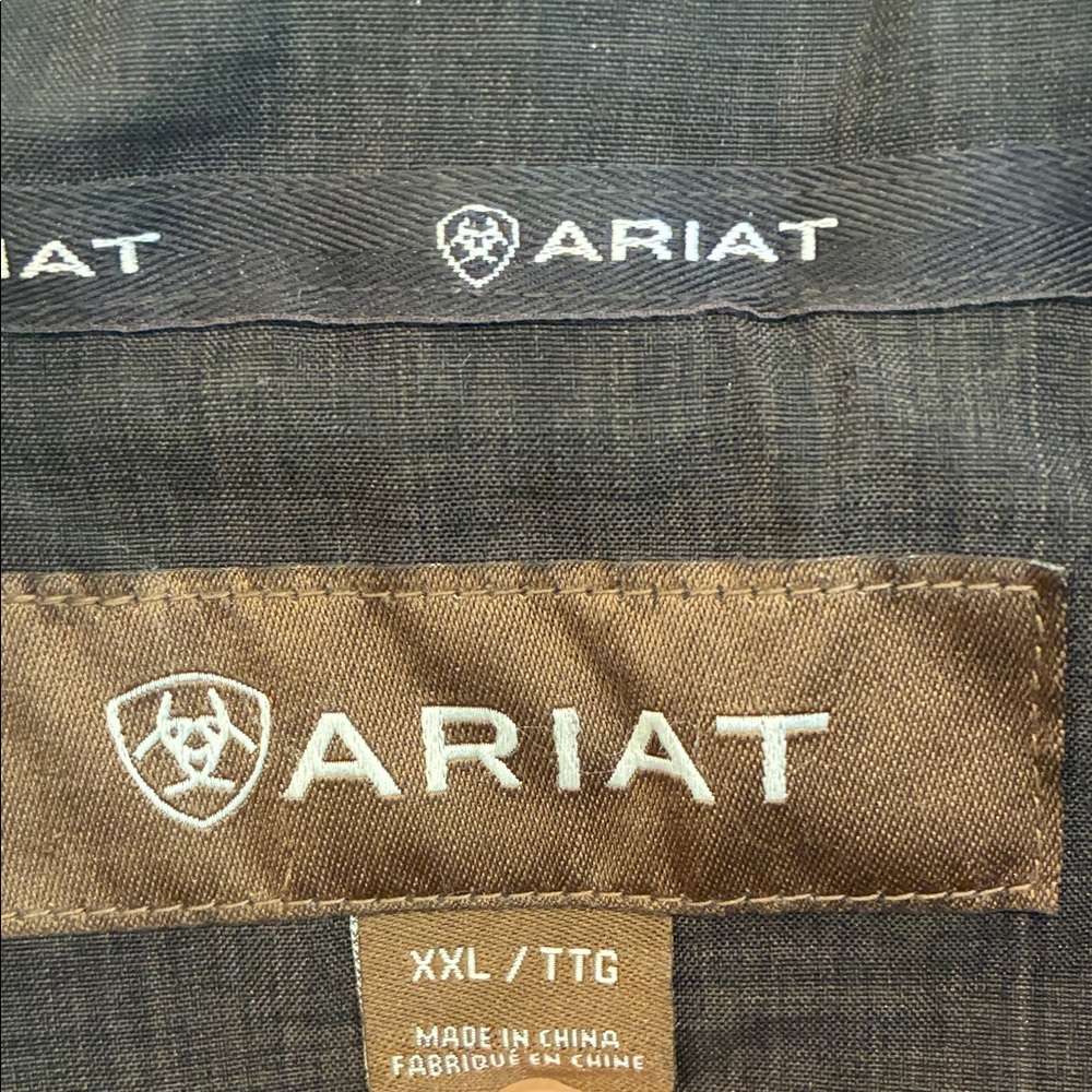 Ariat Men's Dark Quilted Vest conceal carry - Picture 2 of 6